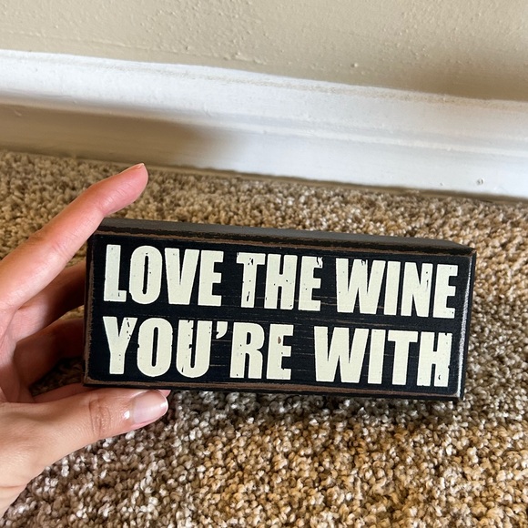 Small Box Sign - Picture 2 of 4